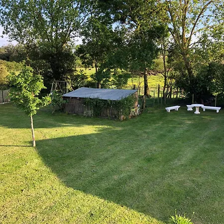 2 Pers Avec Terrasse Privative Et Proche Velo Rail - Fr-1-426-466 Vakantiehuis