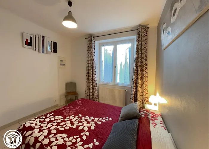 Dom wakacyjny 2 Pers Avec Terrasse Privative Et Proche Velo Rail - Fr-1-426-466